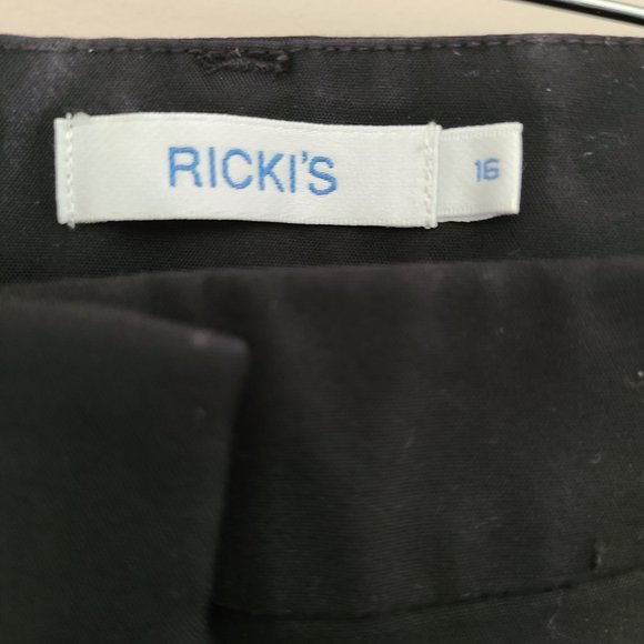 RICKI'S (New)Black Cropped (Cuffed) Pants - Picture 8 of 13